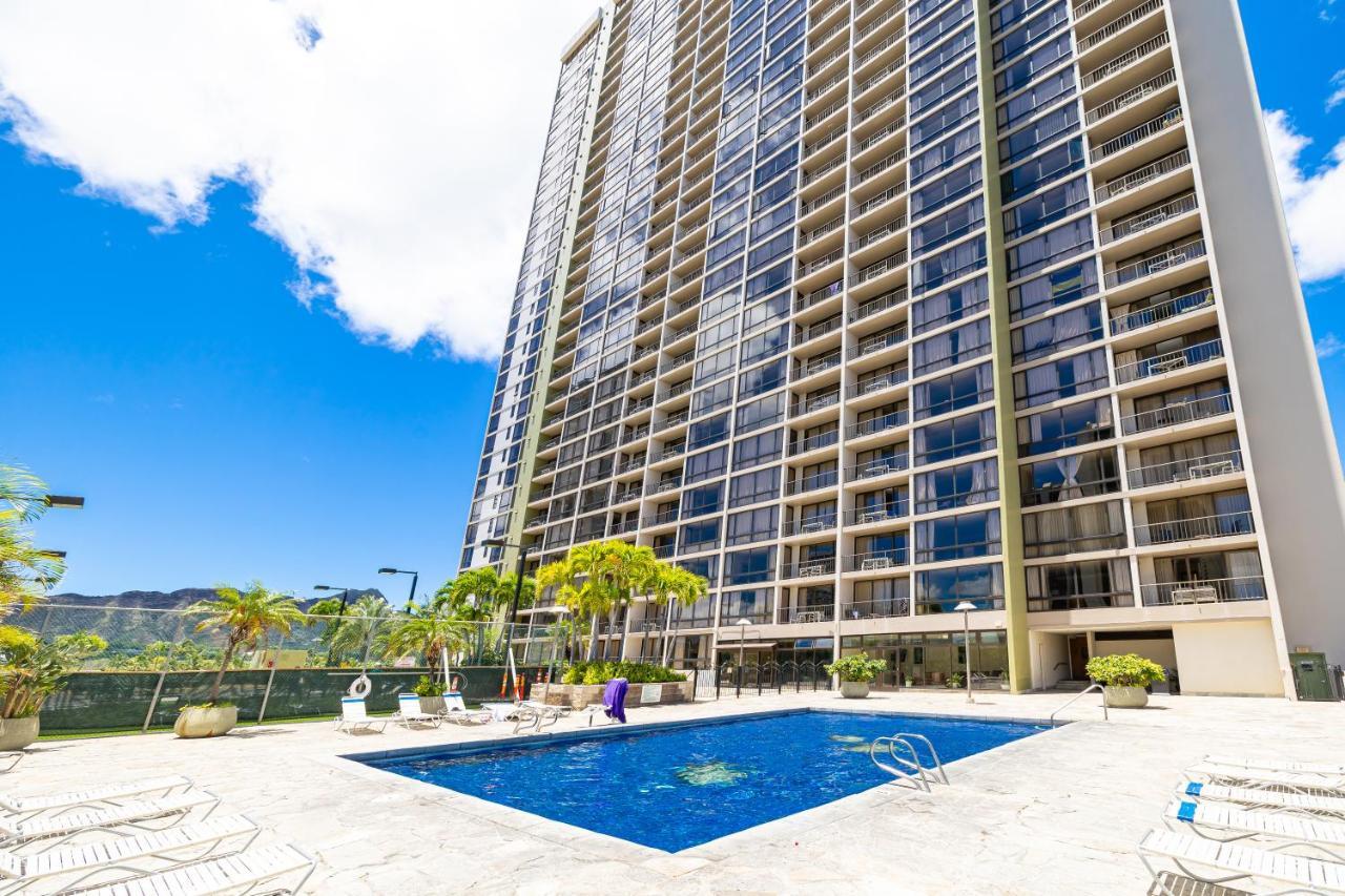 Stunning Mountain View Condo, Near Beach With Parking Honolulu Buitenkant foto